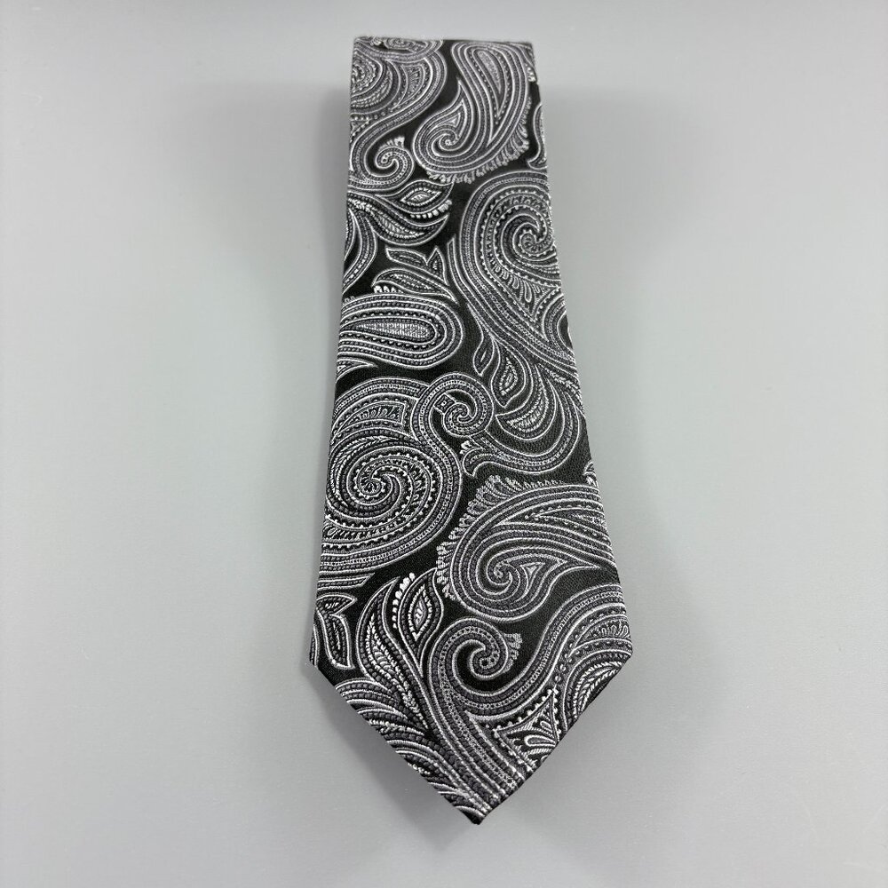 Merona Black / Silver Paisley Men's Tie 3 3/4" x 61"